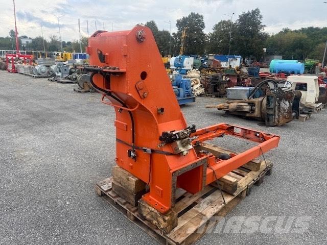 Atlas USED LIFT CAB Cabins and interior