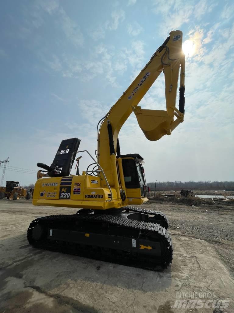 Komatsu PC 220-8 Crawler excavators