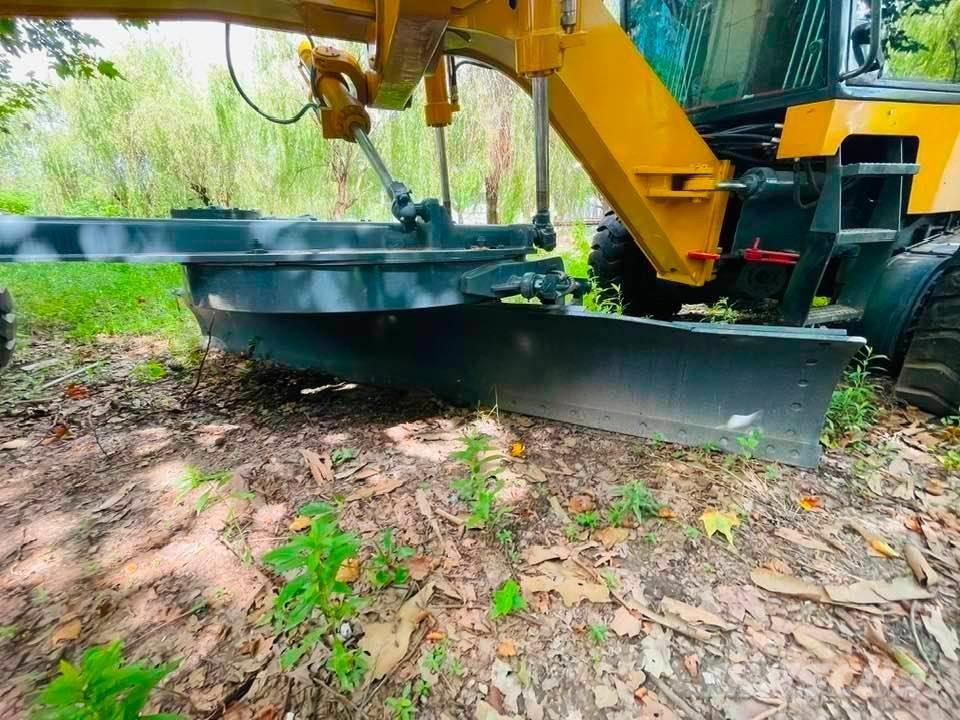 XCMG GR1803 Graders