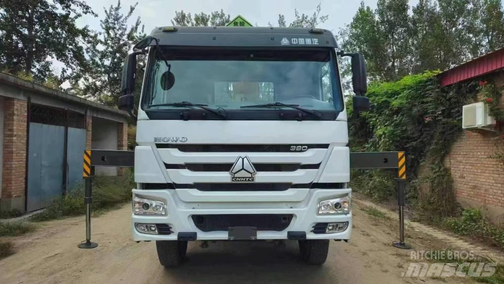 Howo 371 375 380 Crane trucks
