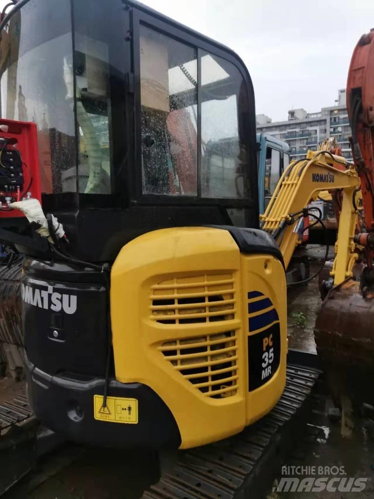 Komatsu PC 35 Mini excavators < 7t