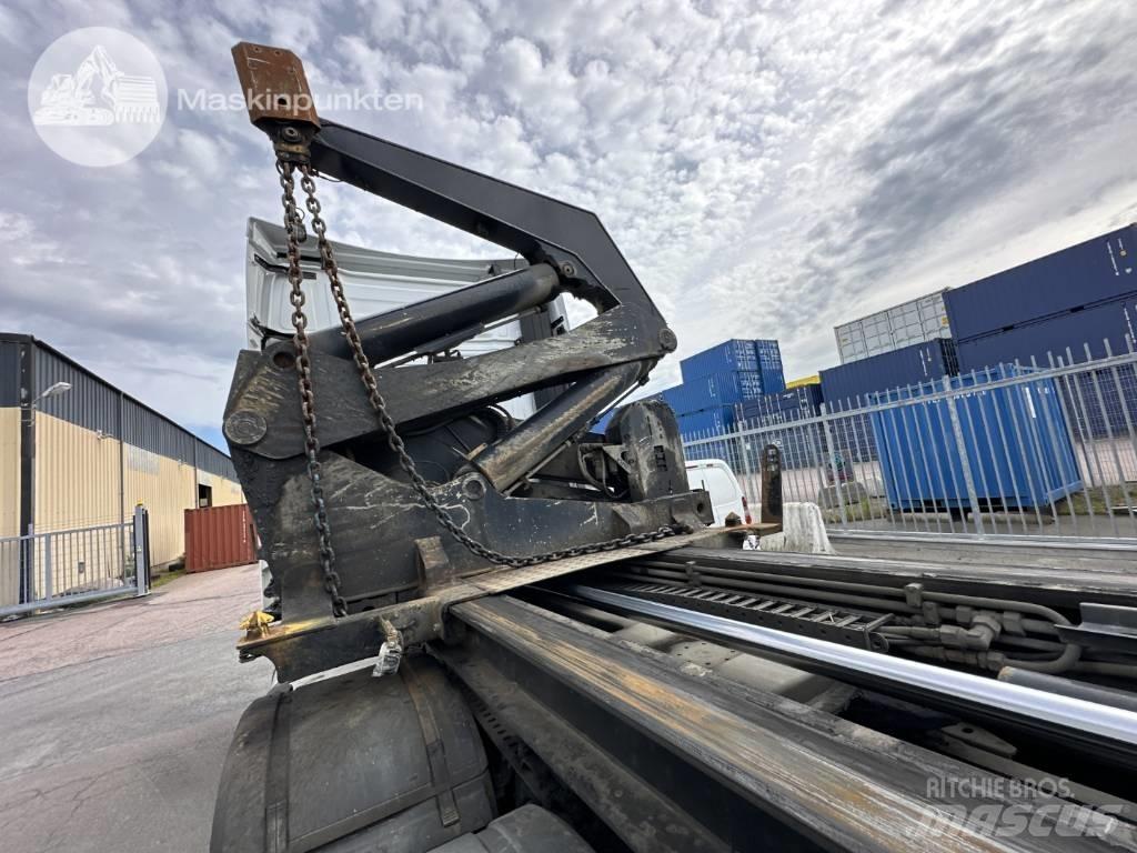 Hammar 195 D Containerframe/Skiploader semi-trailers