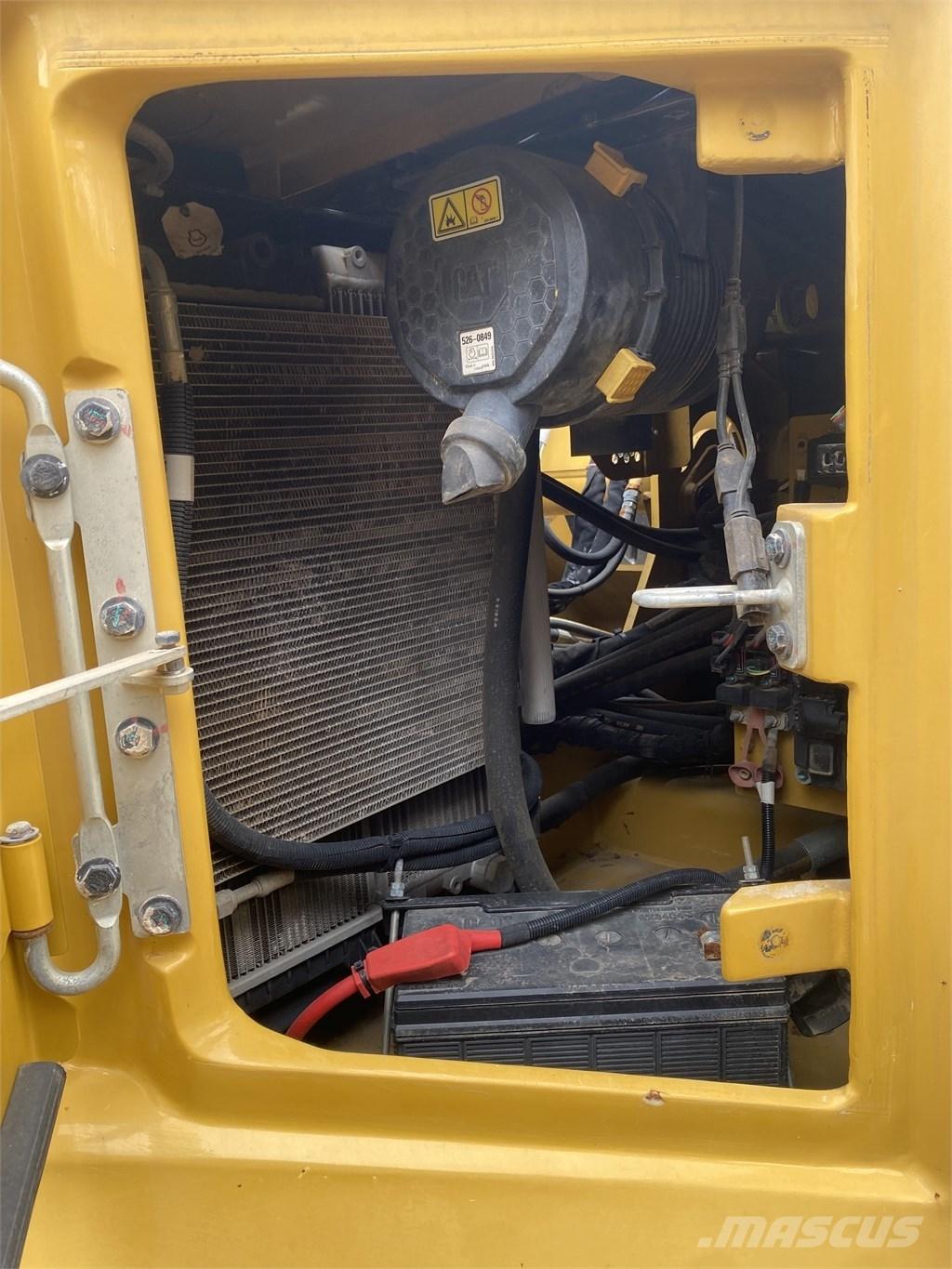 CAT 307.5 Midi excavators  7t - 12t