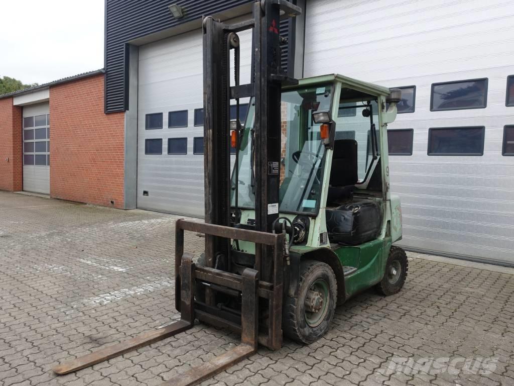 Mitsubishi FD 25 T Diesel trucks