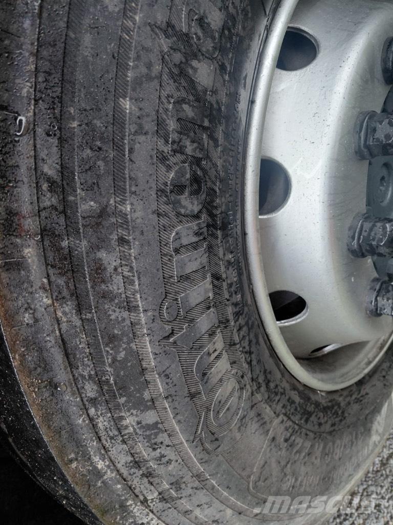 Scania 124 L 470 Truck Tractor Units