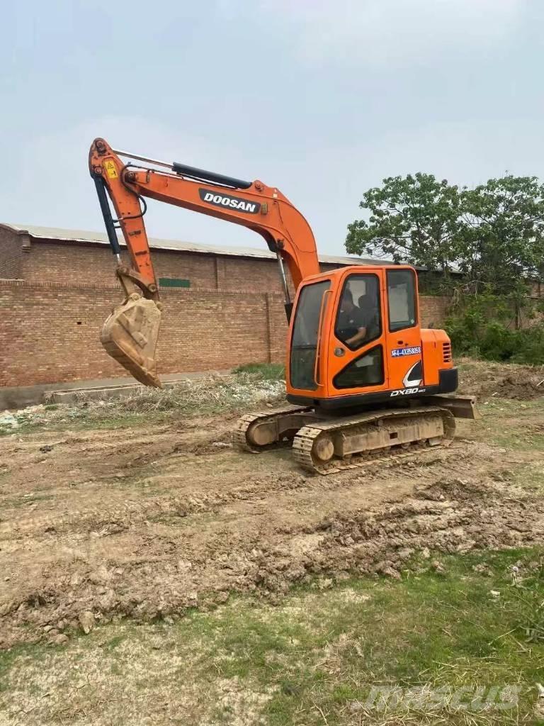 Doosan DX 80 Midi excavators  7t - 12t