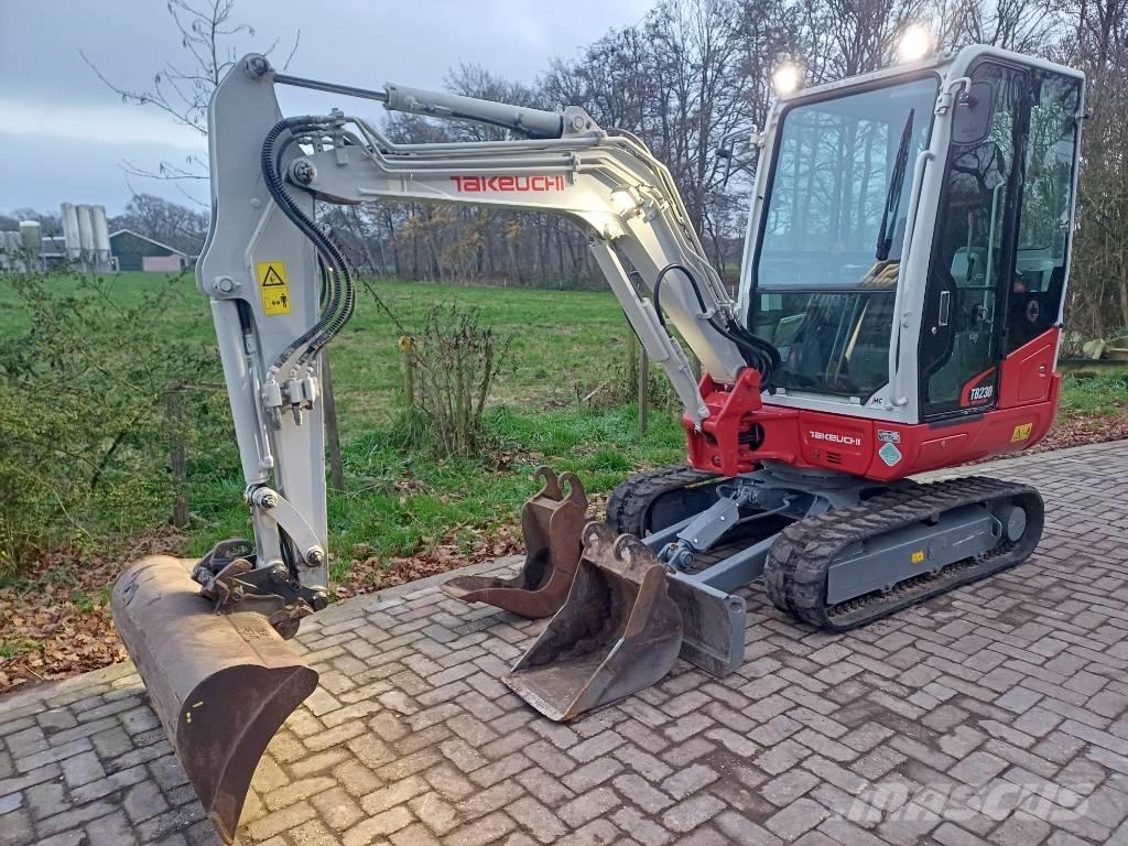Takeuchi TB 230 Mini excavators < 7t