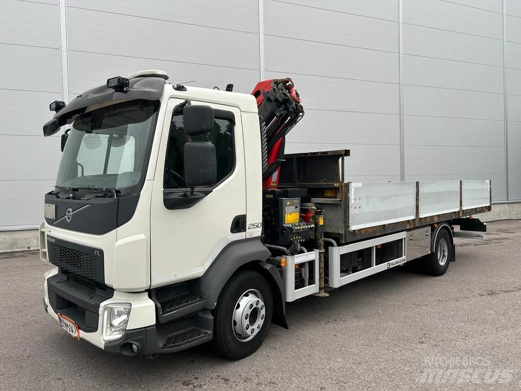 Volvo FL Crane trucks