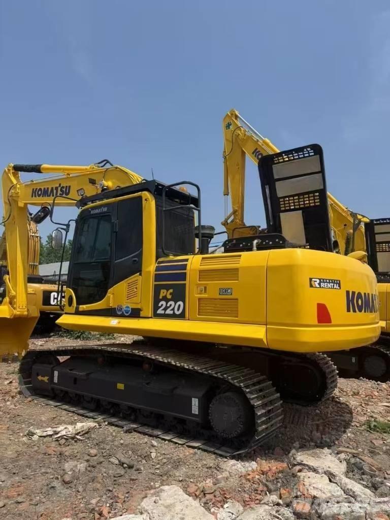 Komatsu 220LC-8 Crawler excavators