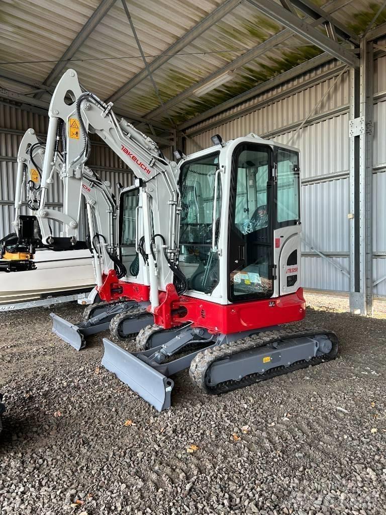 Takeuchi TB325 Mini excavators < 7t