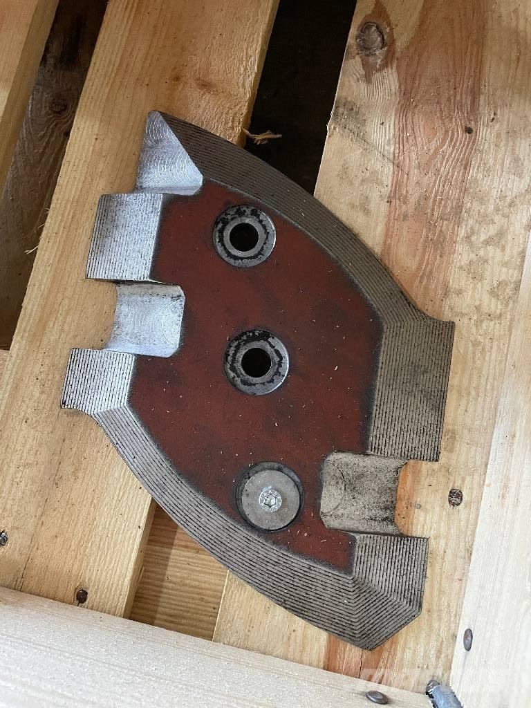 Dipperfox SC400 Other groundscare machines