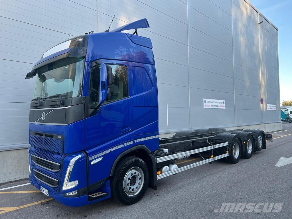 Volvo FH Chassis Cab trucks