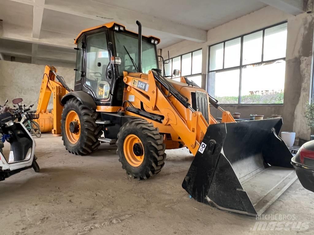JCB 3 CX TLB's