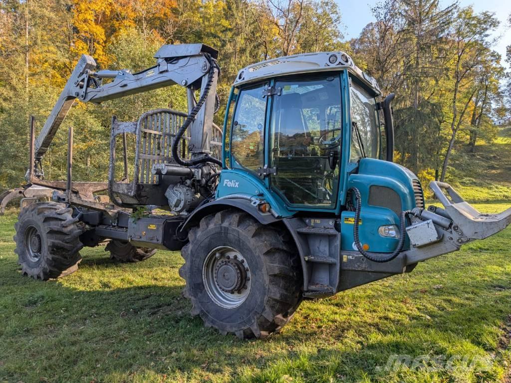 Pfanzelt Felix Forwarders