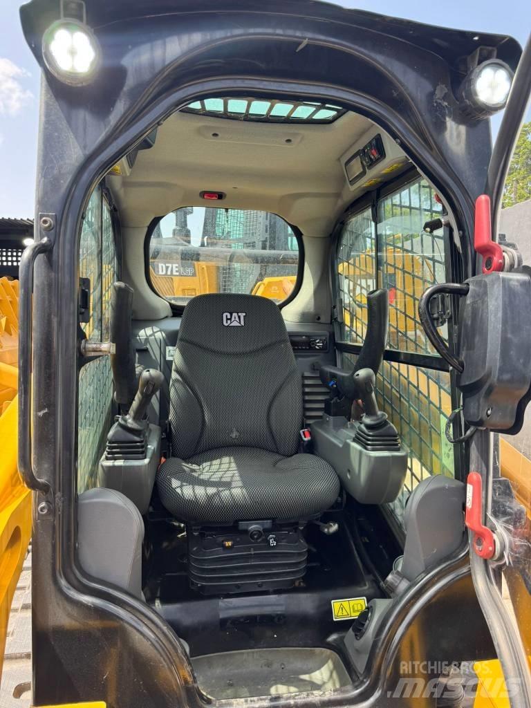 CAT 259D3 Skid steer loaders