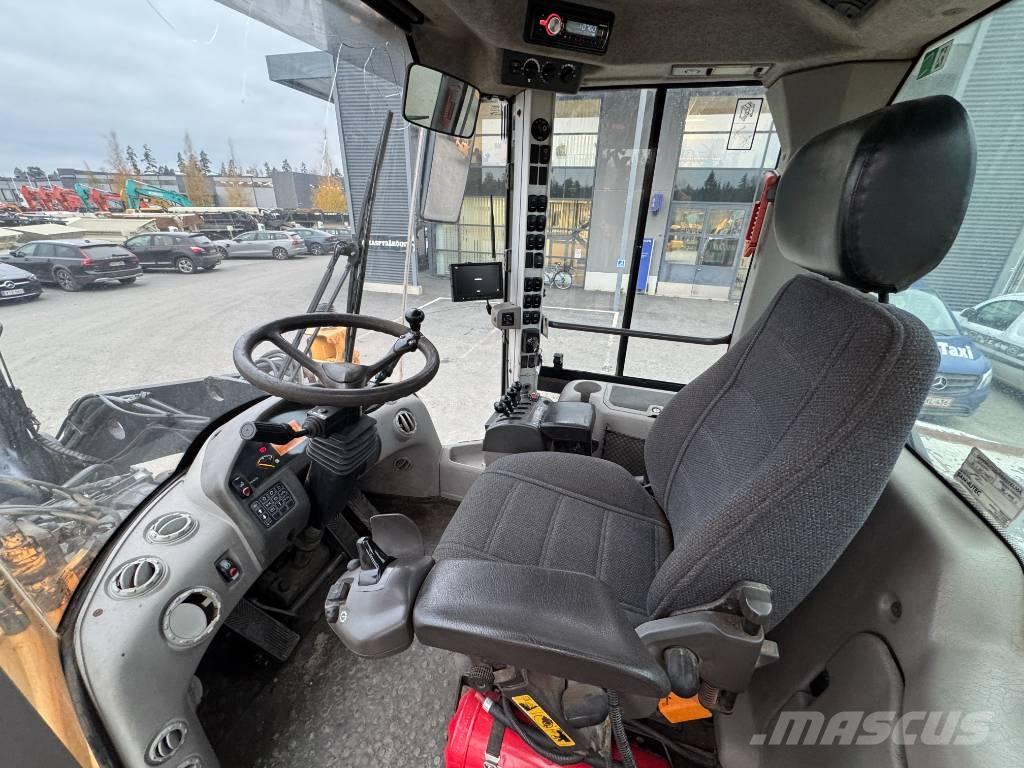 Volvo L 120 F Wheel loaders