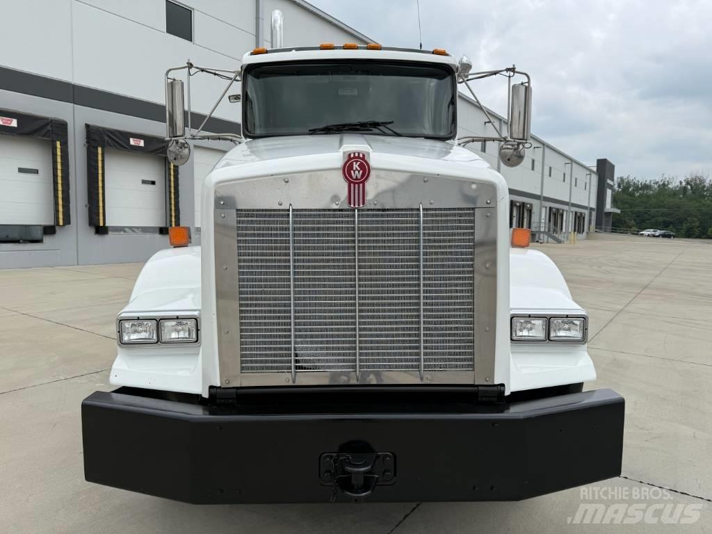 Kenworth T 800 Truck Tractor Units