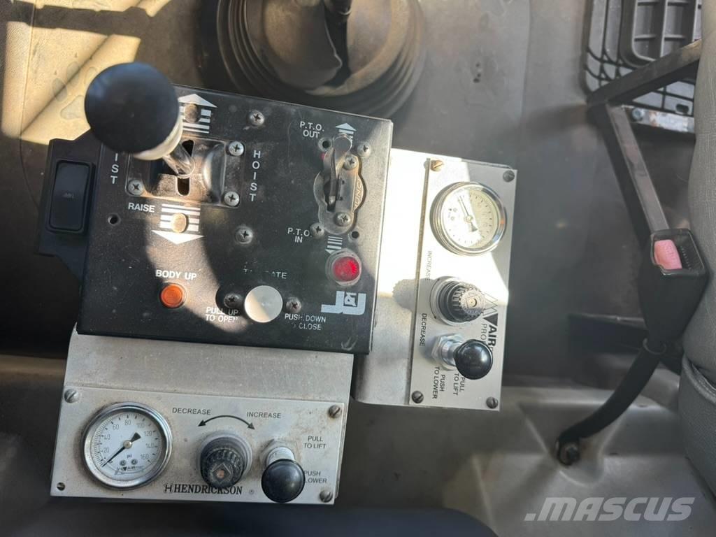 Mack GU813 Tipper trucks