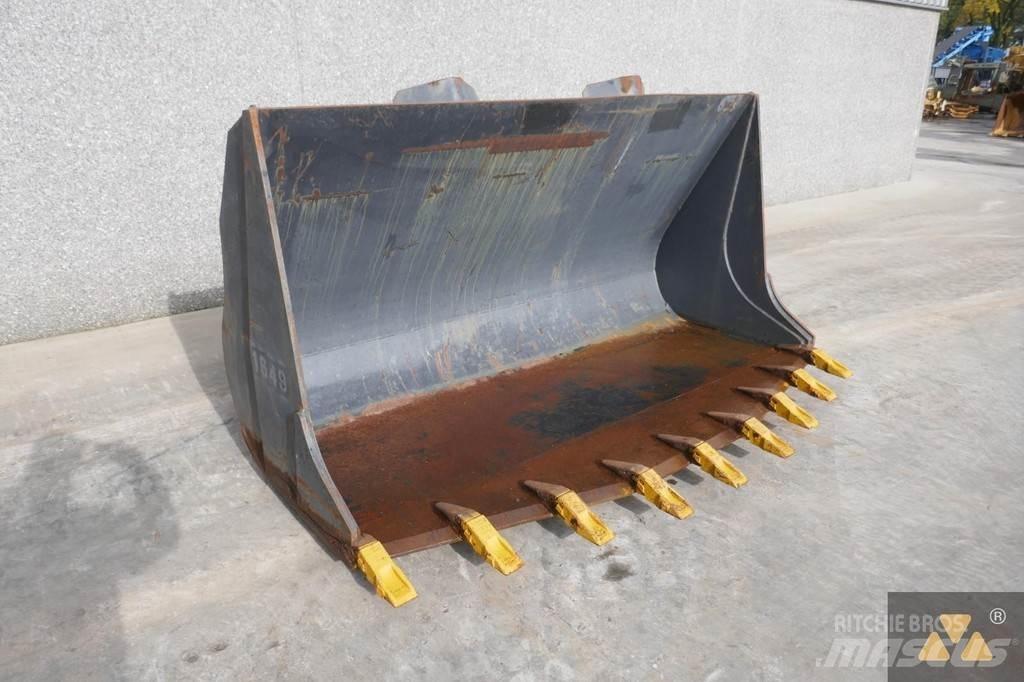 Volvo L120B Bucket Buckets