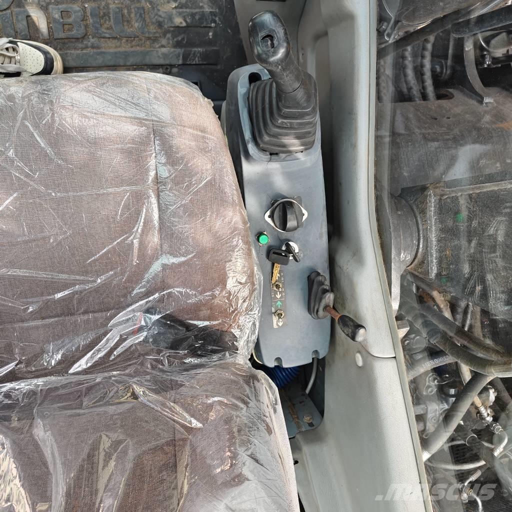 Hyundai R 150 W Wheeled excavators