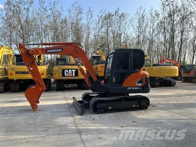 Doosan DX 60 Mini excavators < 7t
