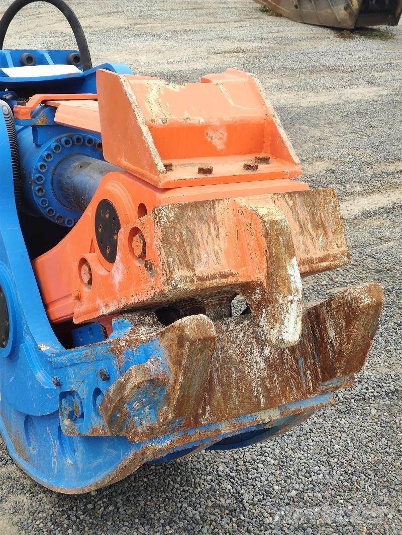  EMB VP3000 Crushers