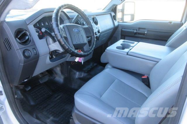 Ford F250 Recovery vehicles