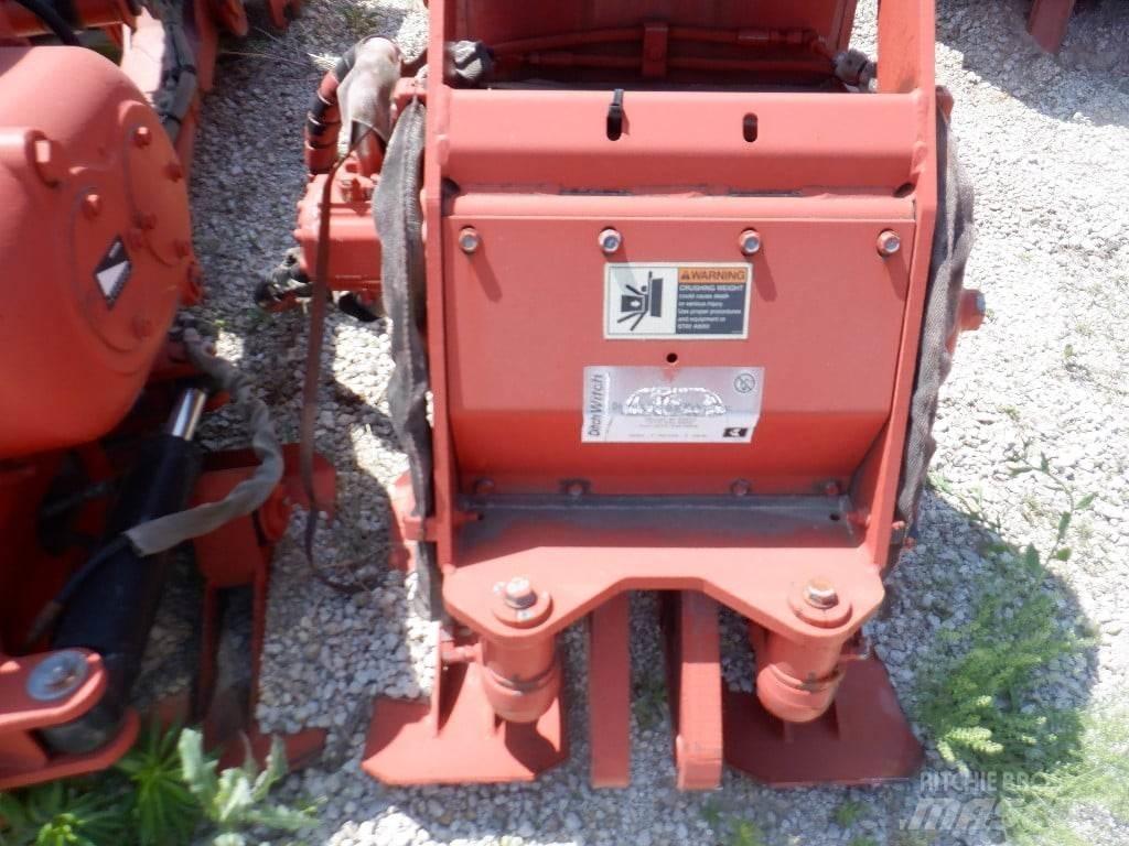 Ditch Witch M530 Ploughs