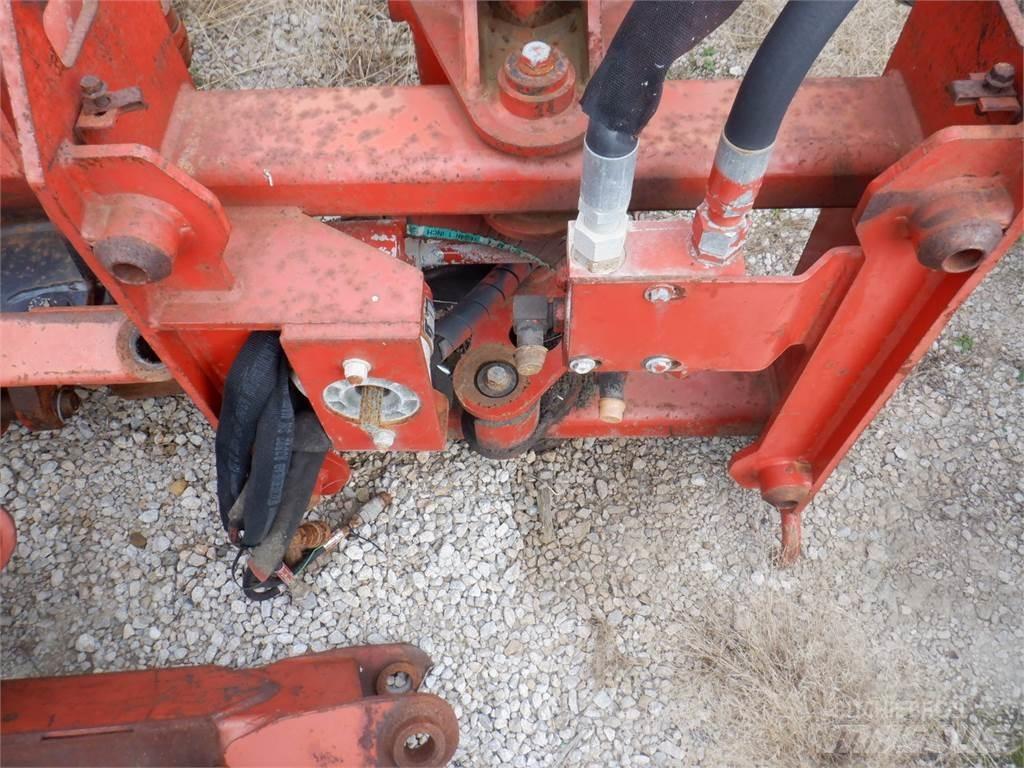 Ditch Witch M730 Ploughs