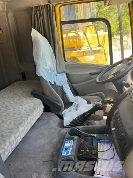 DAF CF Truck Tractor Units