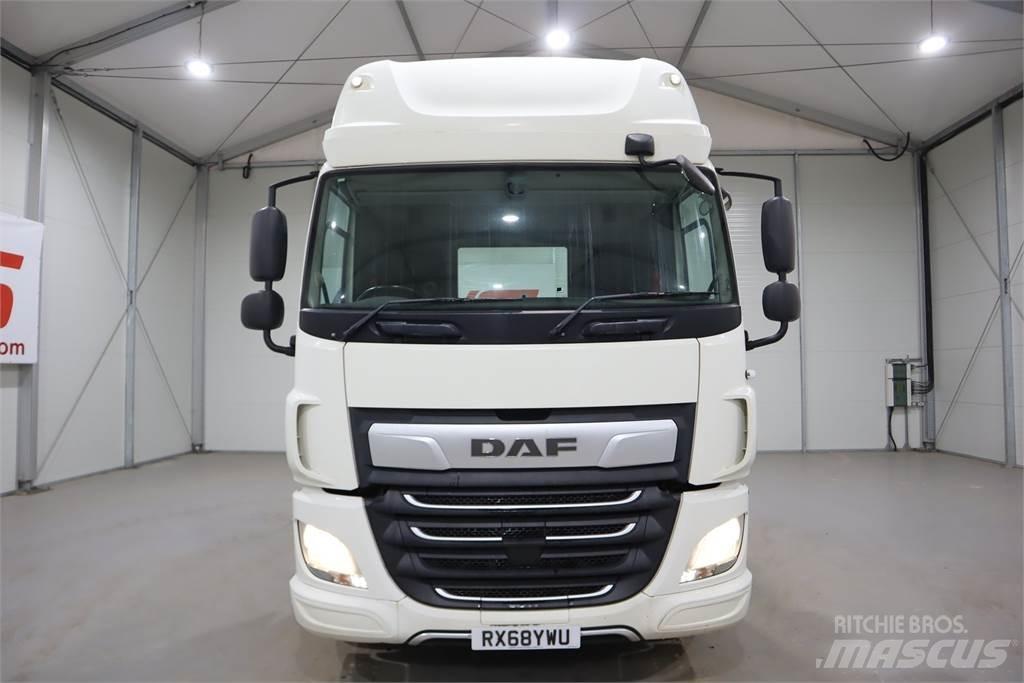DAF CF450 Truck Tractor Units