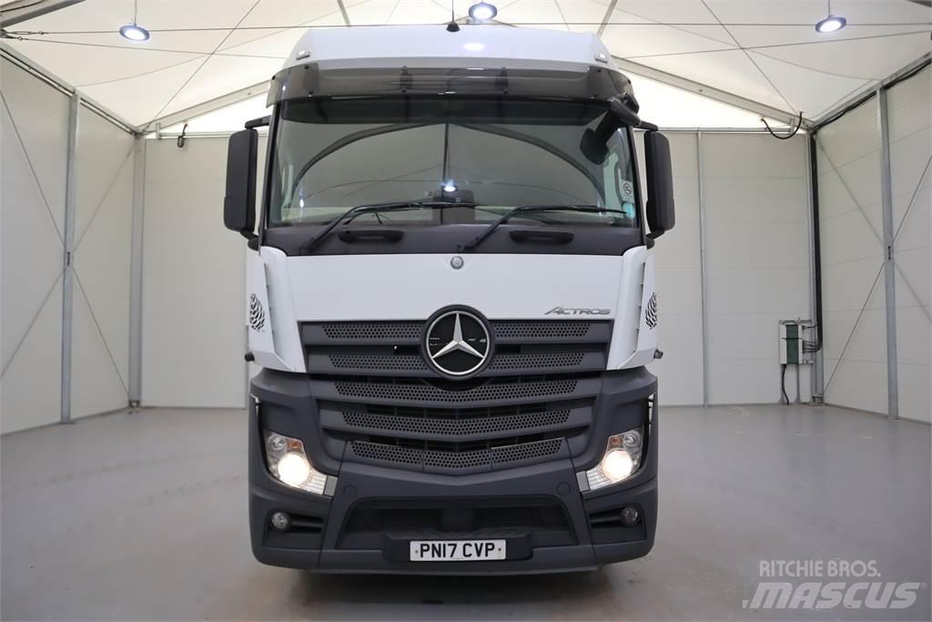 Mercedes-Benz ACTROS 2542 Truck Tractor Units