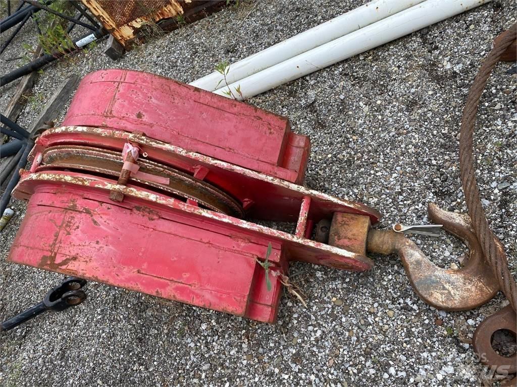 Manitowoc  Crane spares & accessories