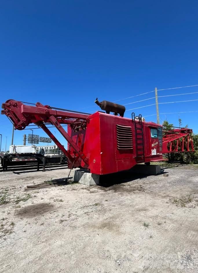 Manitowoc 4100W S2 Tracked cranes