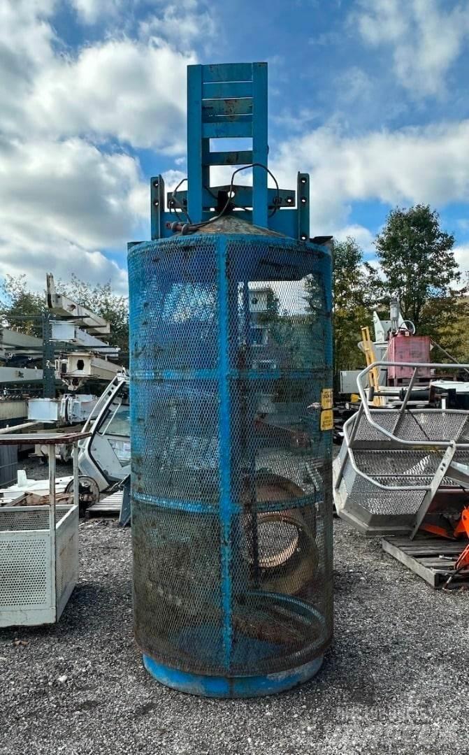  Unknown Crane spares & accessories