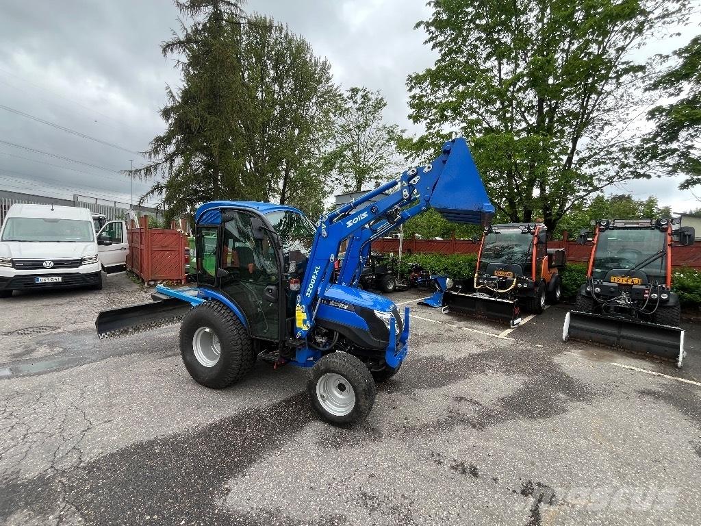 Solis 26 9+9 Compact tractors