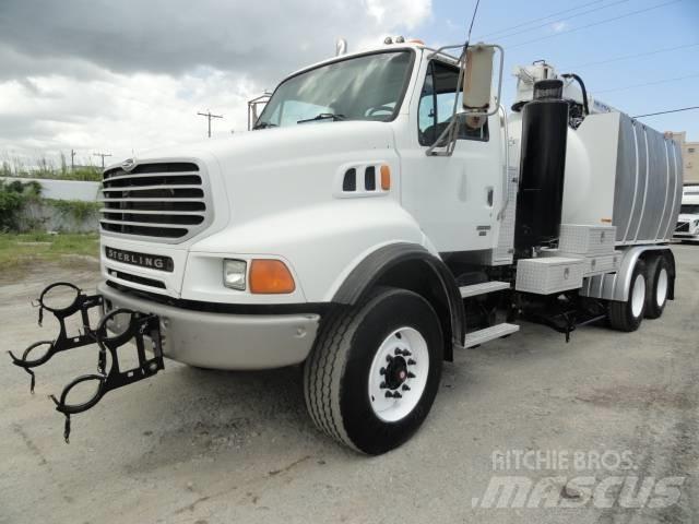 Sterling LT 9500 Sewage disposal Trucks