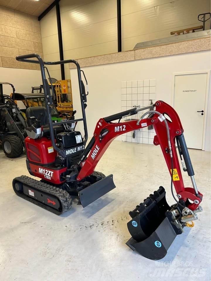Mole M12 Mini excavators < 7t