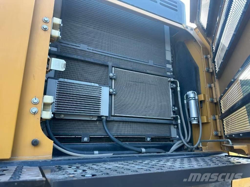 Sany 750 Crawler excavators
