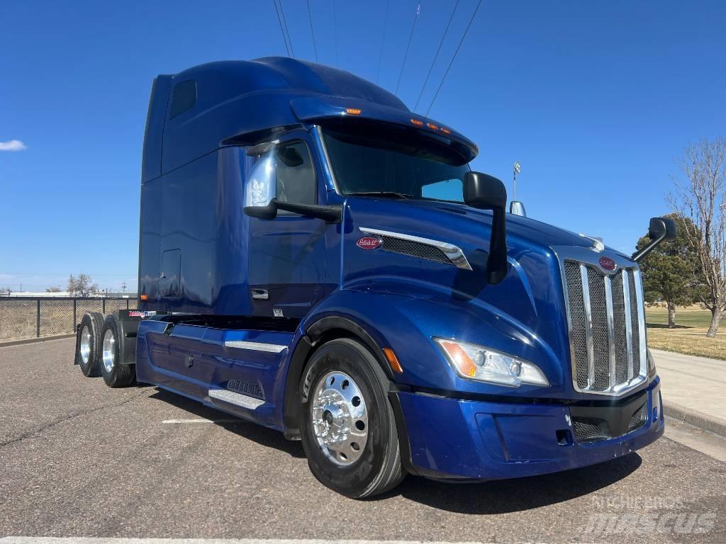 Peterbilt 579 Truck Tractor Units