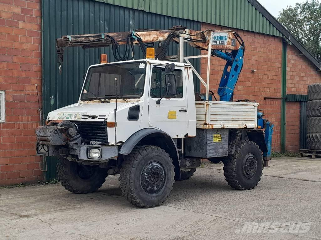 Mercedes-Benz Unimog Cross-country vehicles