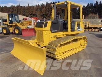 Komatsu D31PX-21 Crawler dozers
