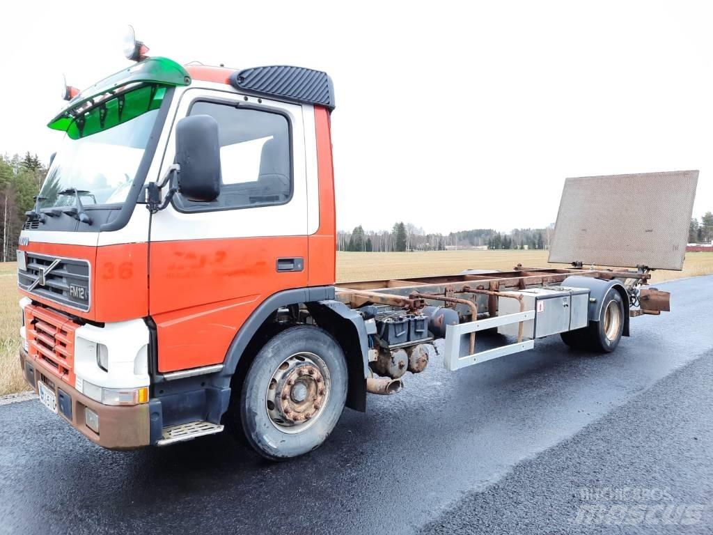 Volvo FM12 Containerframe/Skiploader trucks