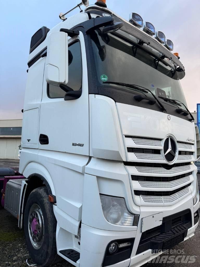 Mercedes-Benz 1848 Truck Tractor Units