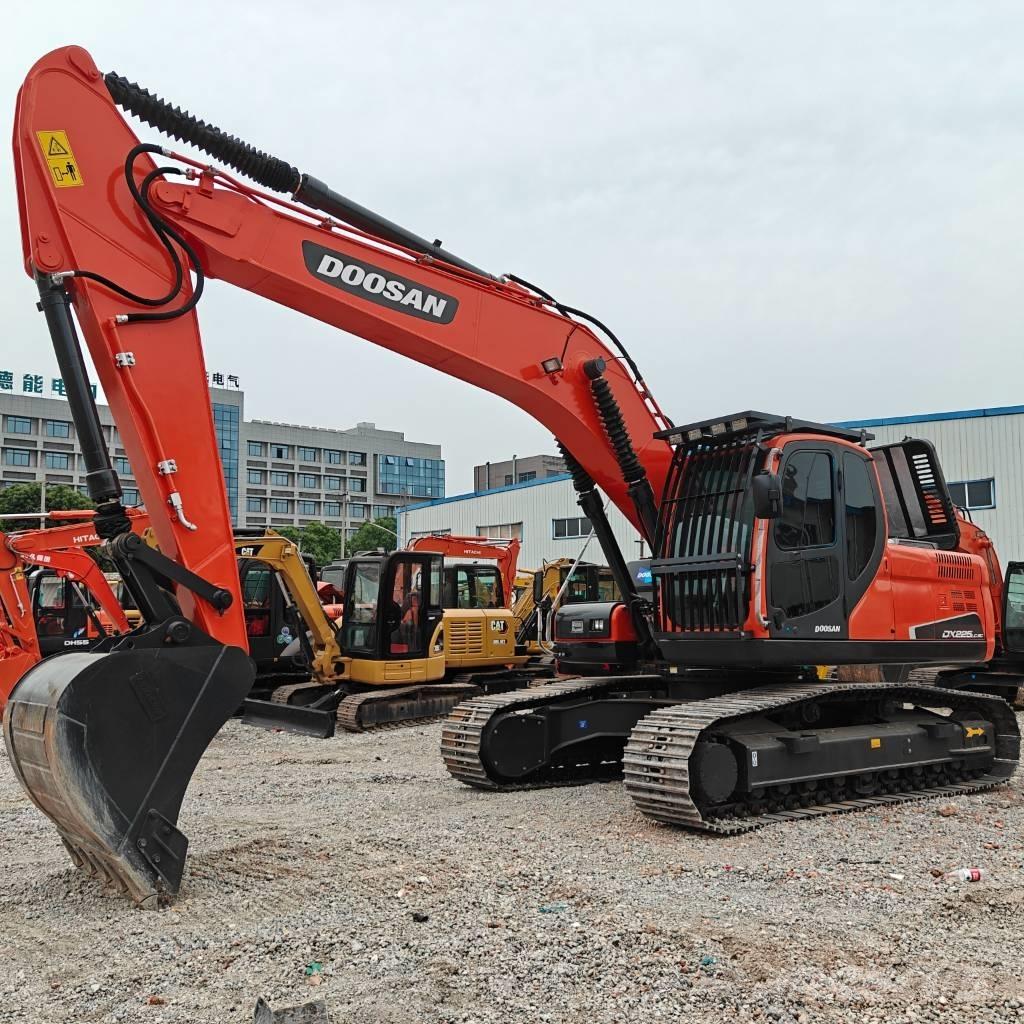Doosan DX 225 LCA Crawler excavators