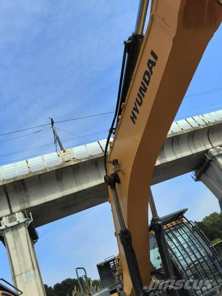 Hyundai 520VS Crawler excavators