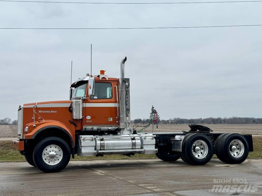 Western Star 4900 Truck Tractor Units