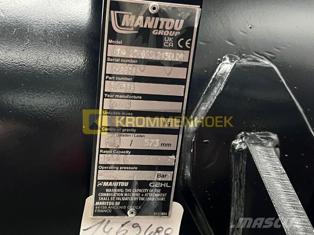 Manitou CBA 2500 Buckets
