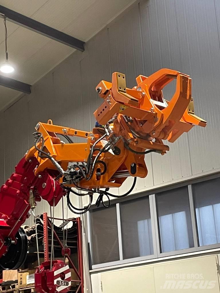Unic B-350.2V Tracked cranes