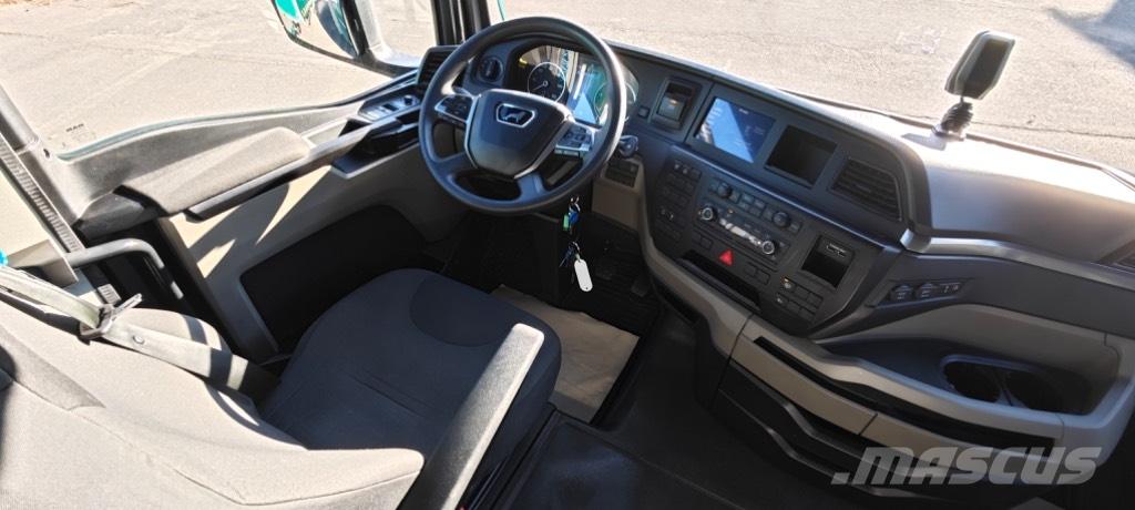 MAN TGX 18.470 Tautliner/curtainside trucks